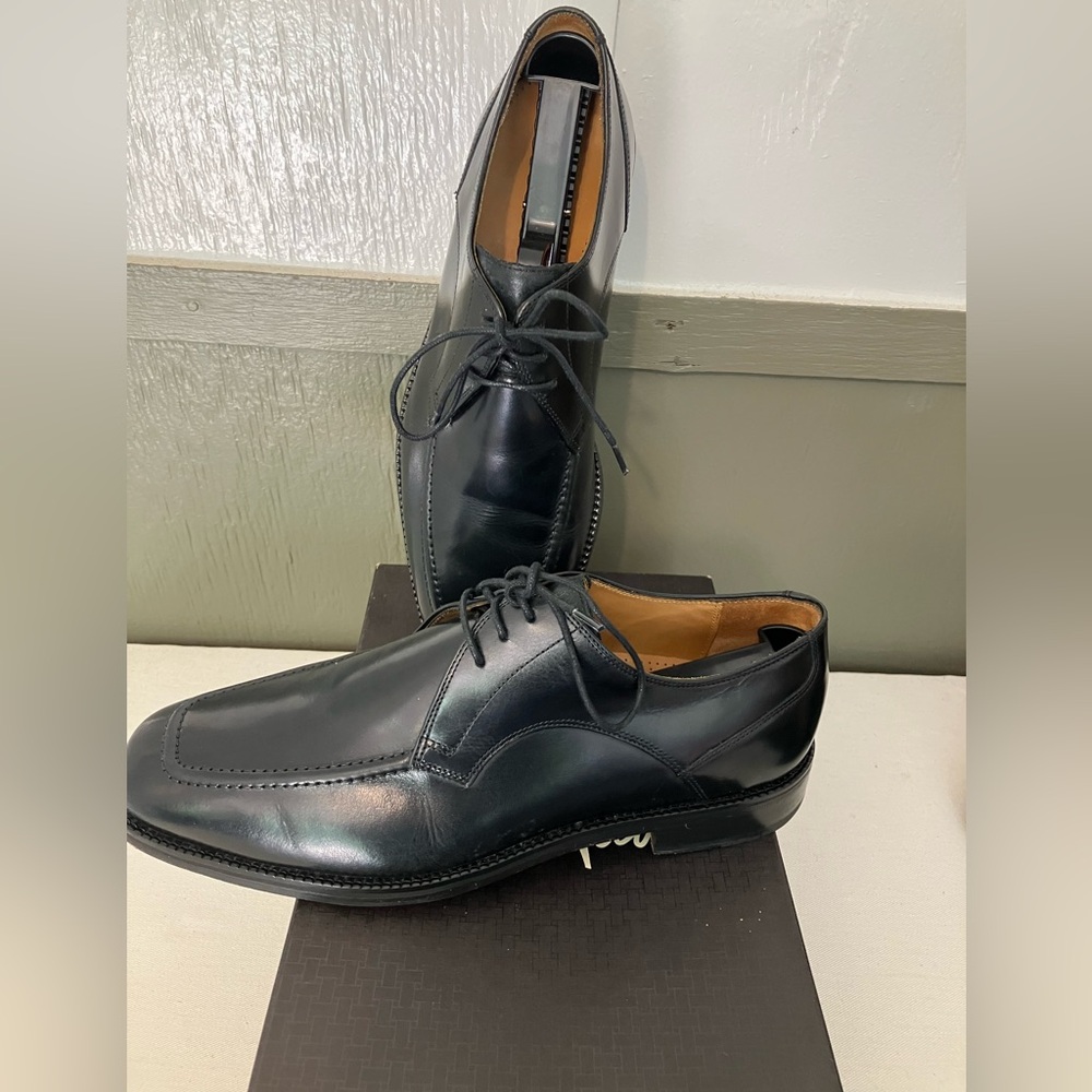 Men’s Cole Haan black oxfords size 9